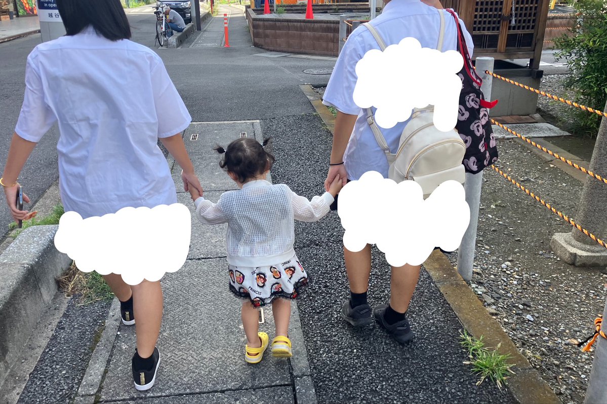 y25ki1's tweet photo. 昨日は女の子チームでお買い物行って
姉2人は制服プリ撮ってた🫶🏻青春だ〜
長女が欲しがってたせいやのカラコン届いたんだけど
学校につけていってもバレなそうで喜んでたw
ちなみに霜降りよりノンスタ派の娘 https://t.co/7Qn9u7SG85