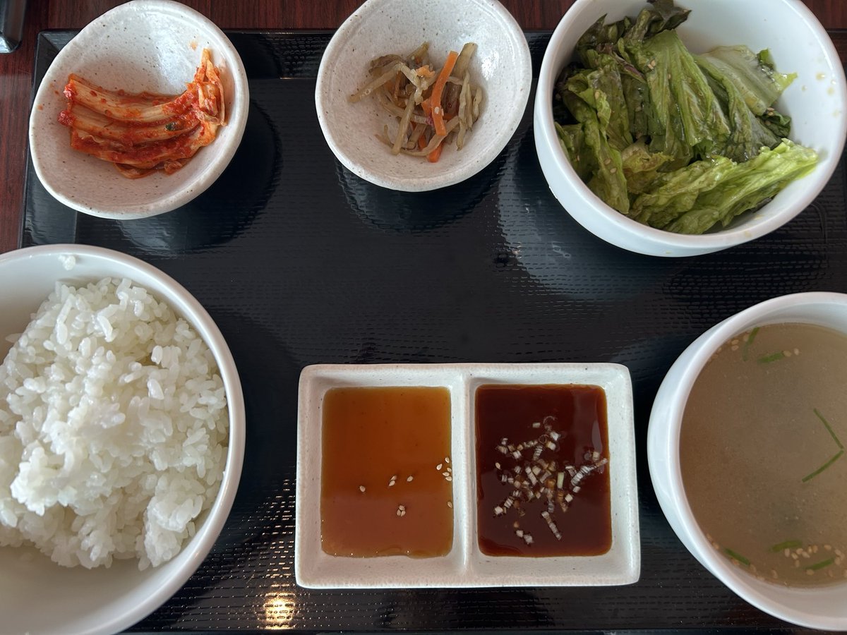 ATR_dq10's tweet photo. 🍚🍖😋 https://t.co/bOG4tN7Ylz