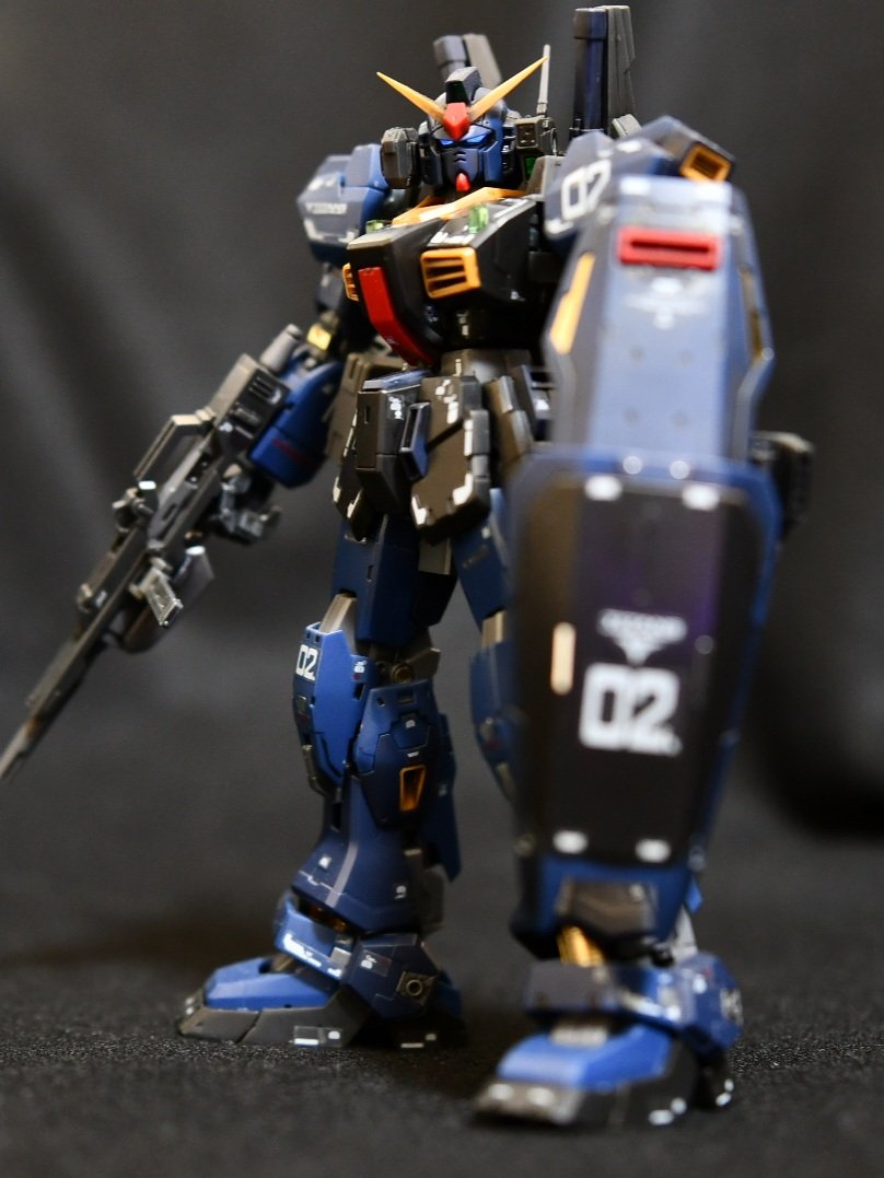NAGO7500's tweet photo. RGガンダムMk-Ⅱ
Mk-Ⅱを初めて見た時衝撃的だったなー。何だこのかっこいいガンダムは？と。
ゼータガンダムより好きなんだよね✨

 #ガンプラ
 ＃ガンプラ好きと繋がりたい
#仁王立ちしてる写真を貼るとフォロワーさんが増えるようだ https://t.co/pRAbVGlVBp