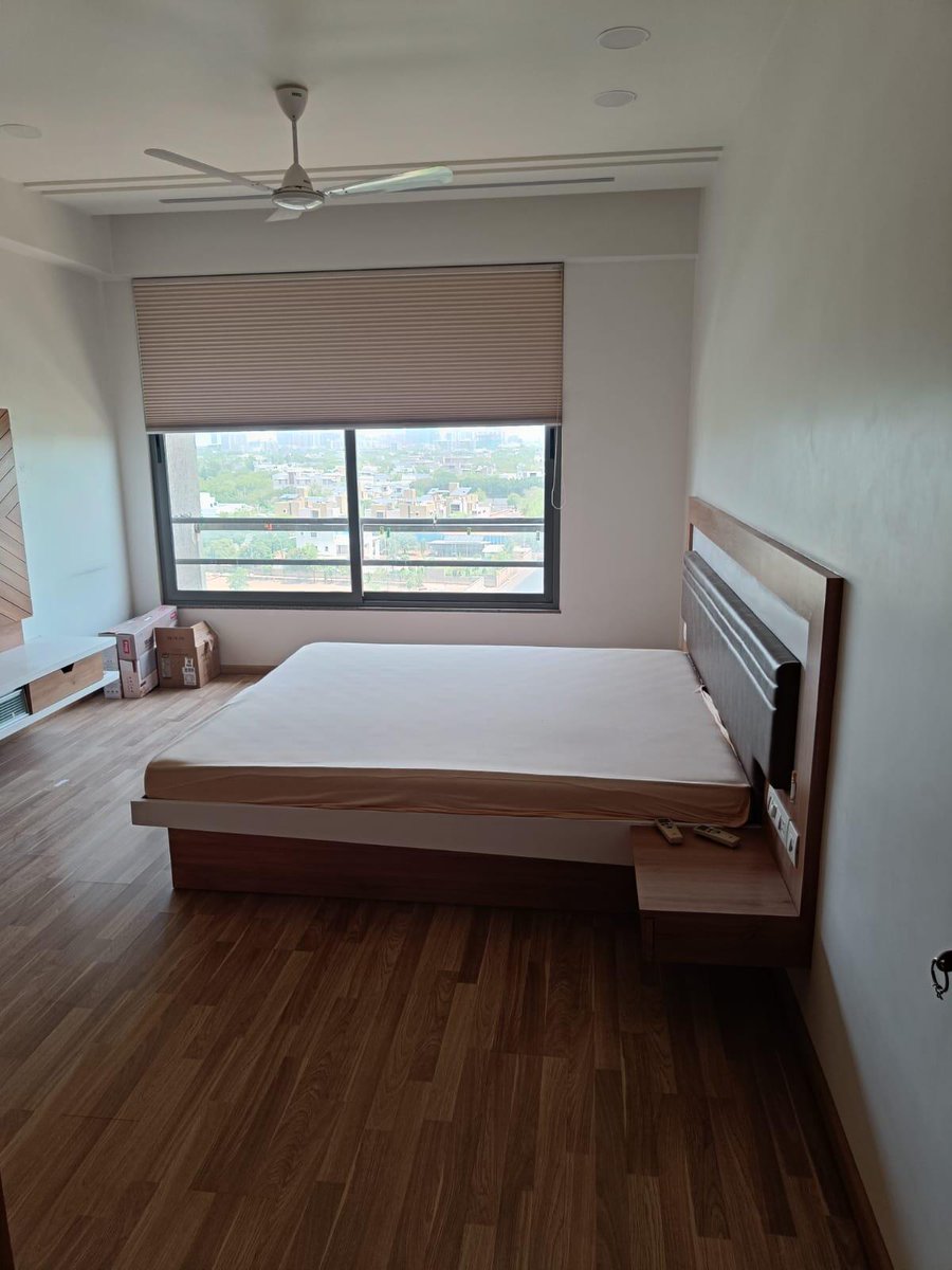stackbuildgroup's tweet photo. 4 BHK Flat for Rent in Parshwa Luxuria, Iskcon, Ahmedabad (ID: 2153) - StackBuild 

Rent: Rs. 200,000
👉🏼 𝑾𝒉𝒂𝒕𝒔𝑨𝒑𝒑 - 𝟗𝟐𝟐 𝟕𝟏𝟎𝟎 𝟗𝟐𝟐

https://t.co/AKNwaPIh0d 

#stackbuild #luxuryrent #isconambli https://t.co/XWOCGoEktZ