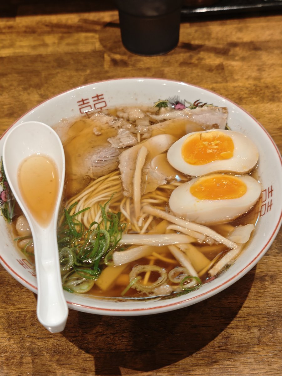 DinerSet's tweet photo. 広島の食べた物。
尾道ラーメン、呉焼き、あなごめし https://t.co/PHaRa8Vv2z
