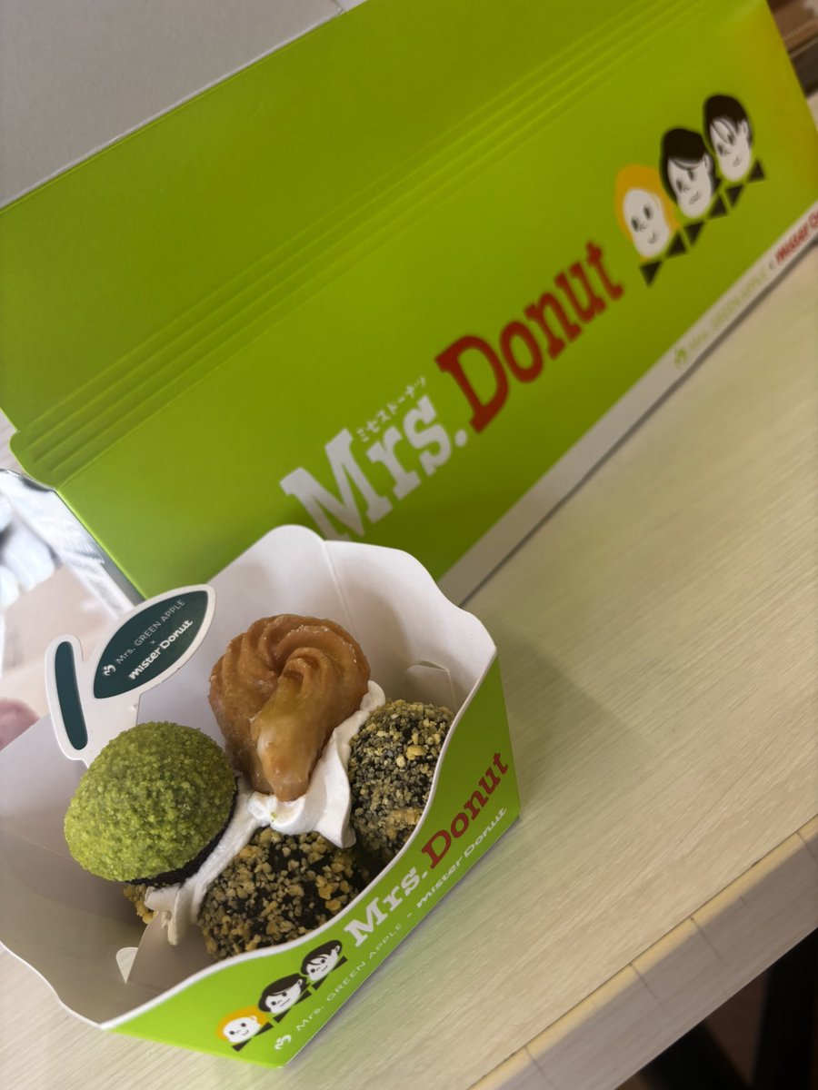 yk0930r's tweet photo. なんか買えたから買ってみた🍏 https://t.co/QmzCAEbHYT