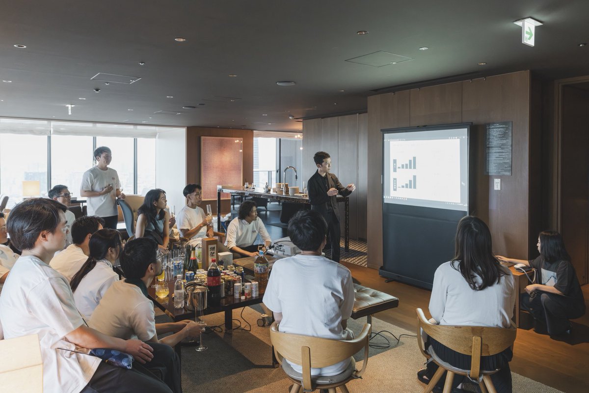 taito_oe's tweet photo. Celebrating Fortec Architects’ 5th Anniversary!
Fortec Architectsを創業し、5周年を迎えました。
社員一同で5周年を祝う会を開き、これまでの歩みを振り返るとともに、これから目指していく未来について語り合いました。

気づけば社員も20名となり、年間約150件のプロジェクトに携わるまでになりました。今期は、規模・用途・難易度ともに、これまで以上に多岐にわたるプロジェクトに関わることになりそうです。
次の5年に向けて、引き続き積極的な採用を進めるとともに、人材への投資をさらに強化していきたいと思います。

「建築に、新たな解を。」
業界変革への旅は、まだ道半ばです。