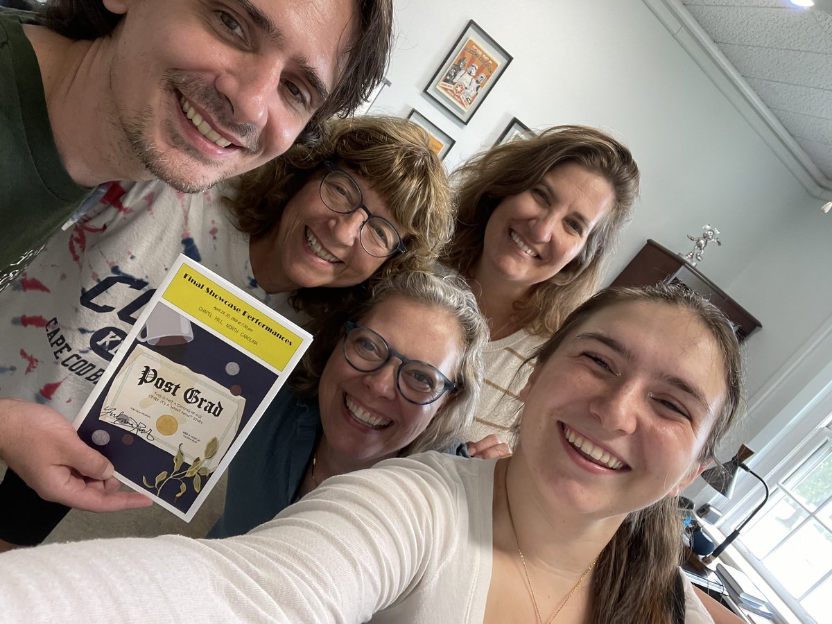 TJ_StL's tweet photo. Yuliana Rust ‘23 came back to visit before she leaves for a semester in London. The playbill Eric Steere is showing off is from the full-length musical she wrote the music, book, and lyrics for—Post Grad —performed at UNC last April. Congratulations, Yuliana!
#tj #tjs https://t.co/77nlAWYIez