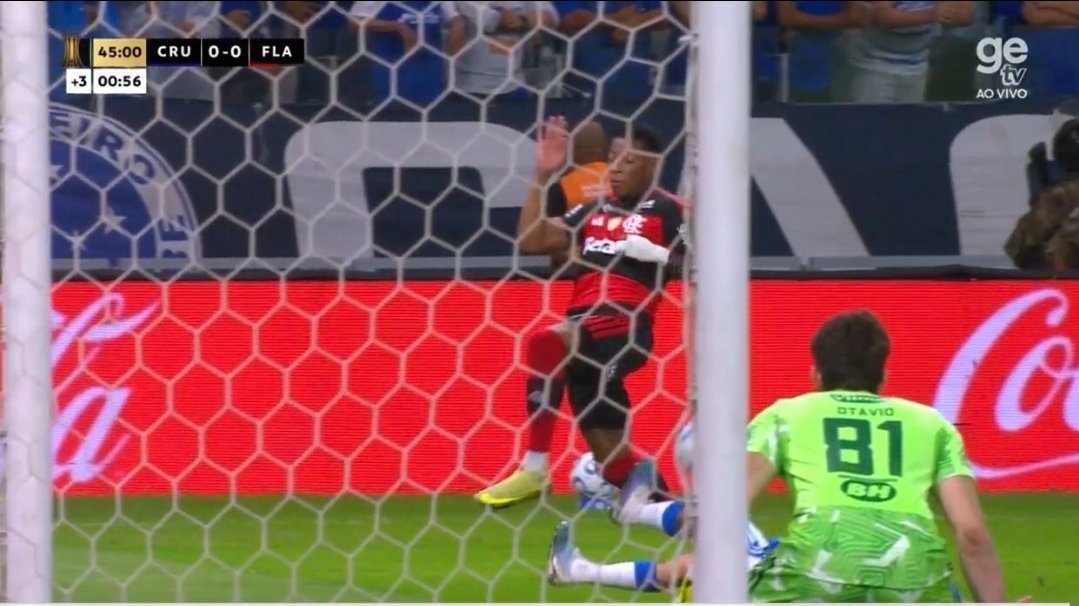 ComendoTMM's tweet photo. @CSantos_87 @futebol_info https://t.co/8phai9MKhv