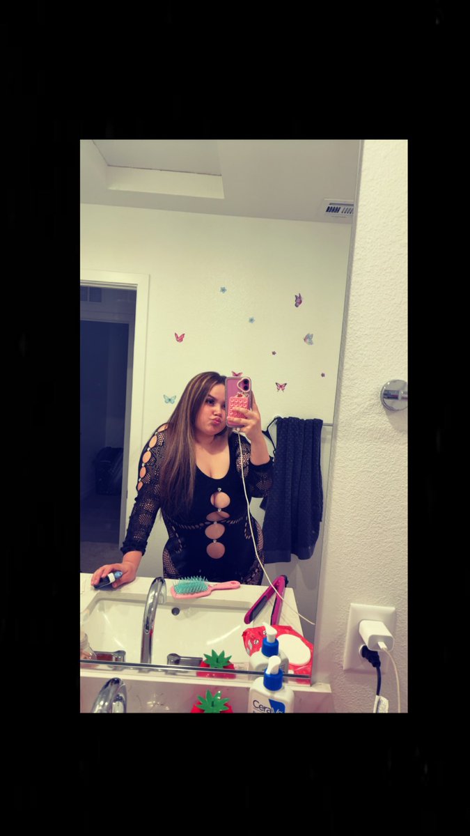 Jayqaix's tweet photo. #milf#hotmom https://t.co/IeMtLvk4ee