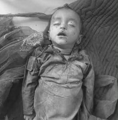 NodBaloch37's tweet photo. 14 اگست نے معصوم بچوں ،عورتوں کی لاشوں کا تحفہ دیا کیا بلوچ اب بھی 14 اگست منائیں گے ؟ https://t.co/rwu14PPUAh