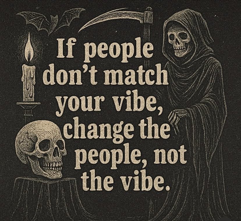 therlwrites's tweet photo. goodnight horror fam 🖤😈🫶 https://t.co/9iJIBE0K3m