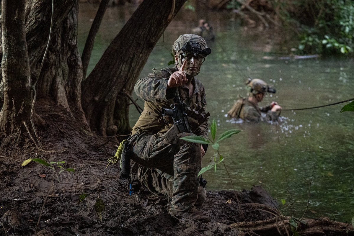 SecWar's tweet photo. Out with our warriors at the Jungle Operations Training Center in Panama.

No environment is too harsh, no terrain too tough. Incredibly proud of these lethal joint and partner forces. https://t.co/cJHqoepLY9