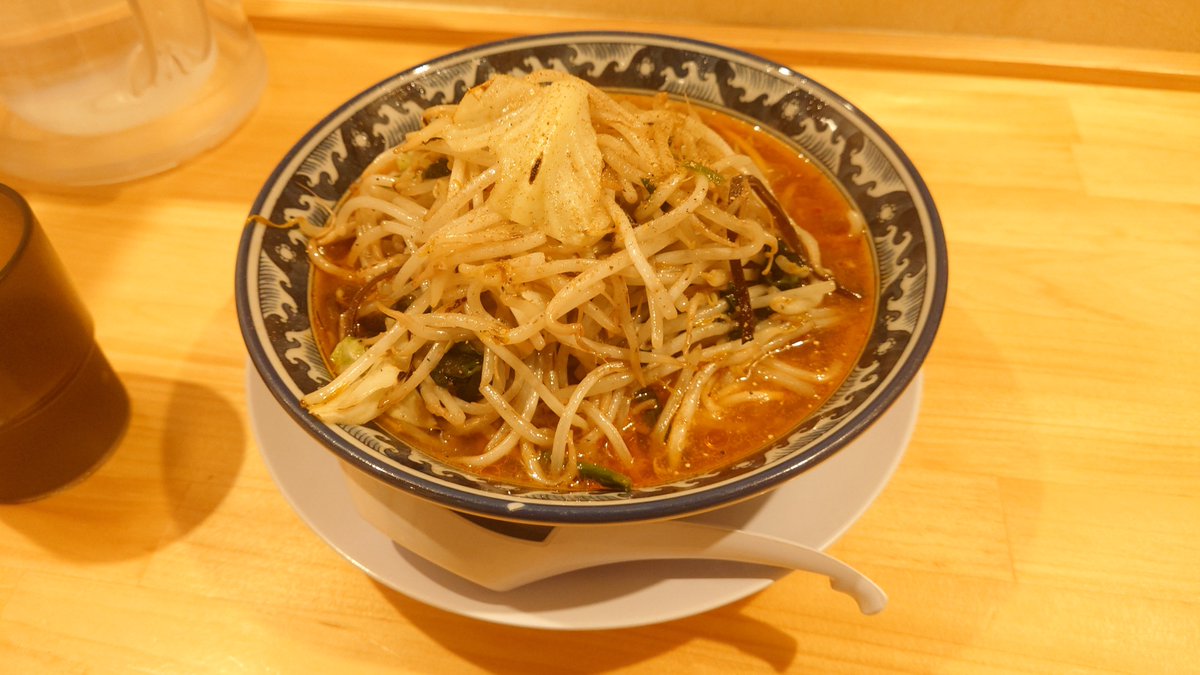 NECO0222P's tweet photo. 炒め野菜＋麻婆ラーメンって最高じゃね🐱🤔？(追加の追い飯🍚もあるぞ！) https://t.co/3uGKrVOkuA