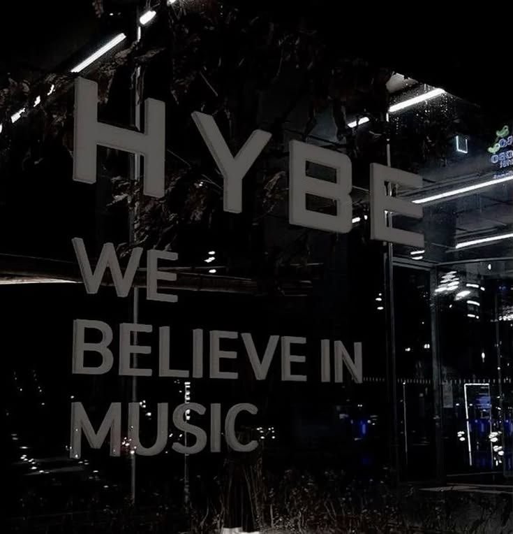 SonataJ3's tweet photo. HYBE постепенно убивает индивидуальность групп ТРЕД+разбор последнего тизера к the sin: bliss https://t.co/xwXTW45nle