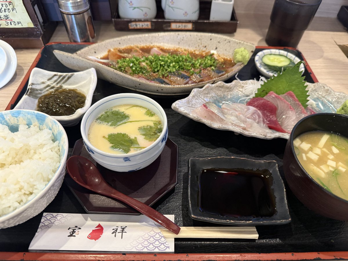 jackallABEL's tweet photo. 今日も宝祥のゴマサバ定食は最強だった
最近海鮮丼に浮気してたけどゴマサバ強ぇわ https://t.co/rW8Zze3tlG