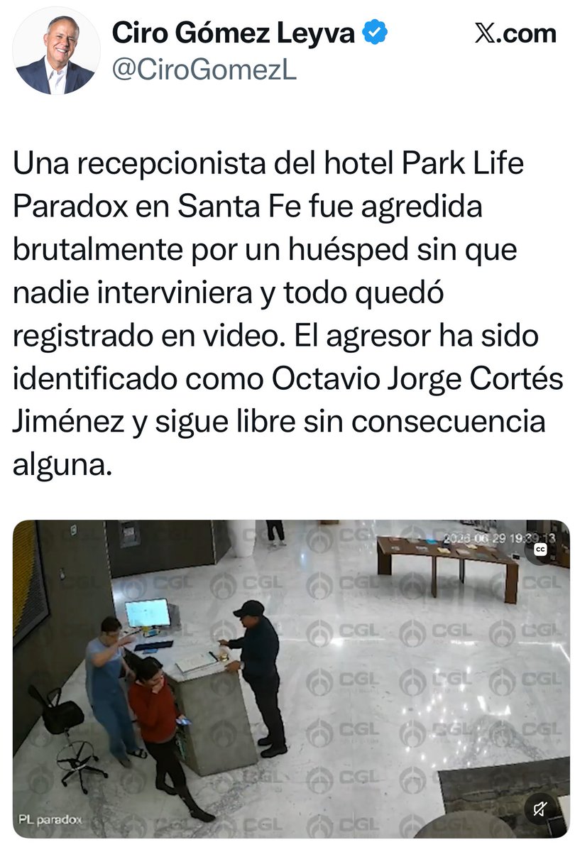 c4jimenez's tweet photo. DETENIDO el INFELIZ!
Es Octavio Jorge Cortés Jiménez, el tipo q golpeó a una recepcionista del hotel Park Life Paradox en Santa Fe.
Así cayó en San Diego, California, 
La @FiscaliaCDMX obtuvo orden de aprehensión en su Vs por Tentativa de Feminicidio… así su cara de susto hoy. https://t.co/sy1riPkAYi