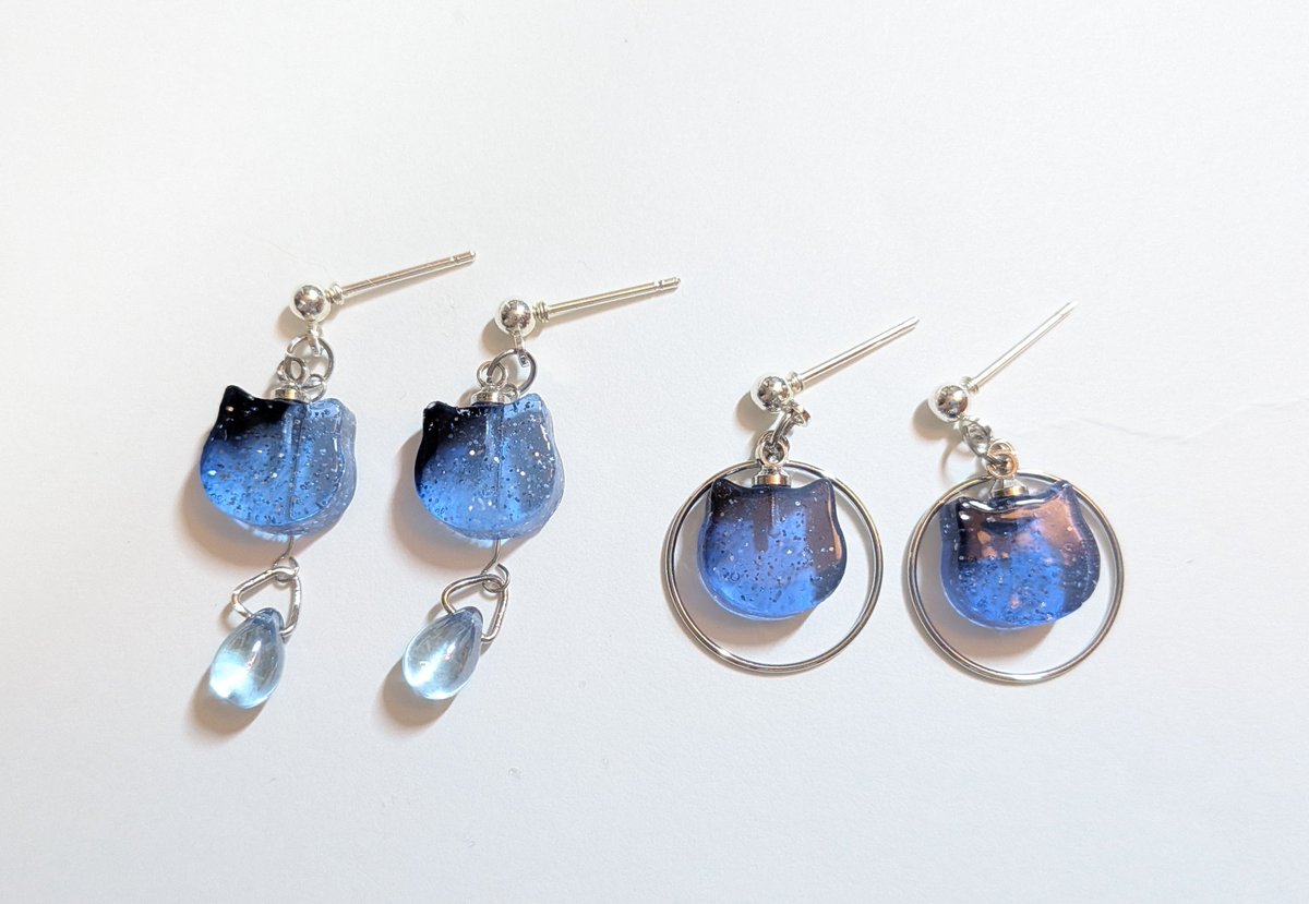 Atelier_Alterf's tweet photo. めじるしアクセサリーとピアスを作りました！
「星と猫」という名前でシリーズ化したいなと思ってます🌌🐱
#ハンドメイドアクセサリー 
#レジンアクセサリー 
#AtelierAtelier https://t.co/eKR5Wr27xu