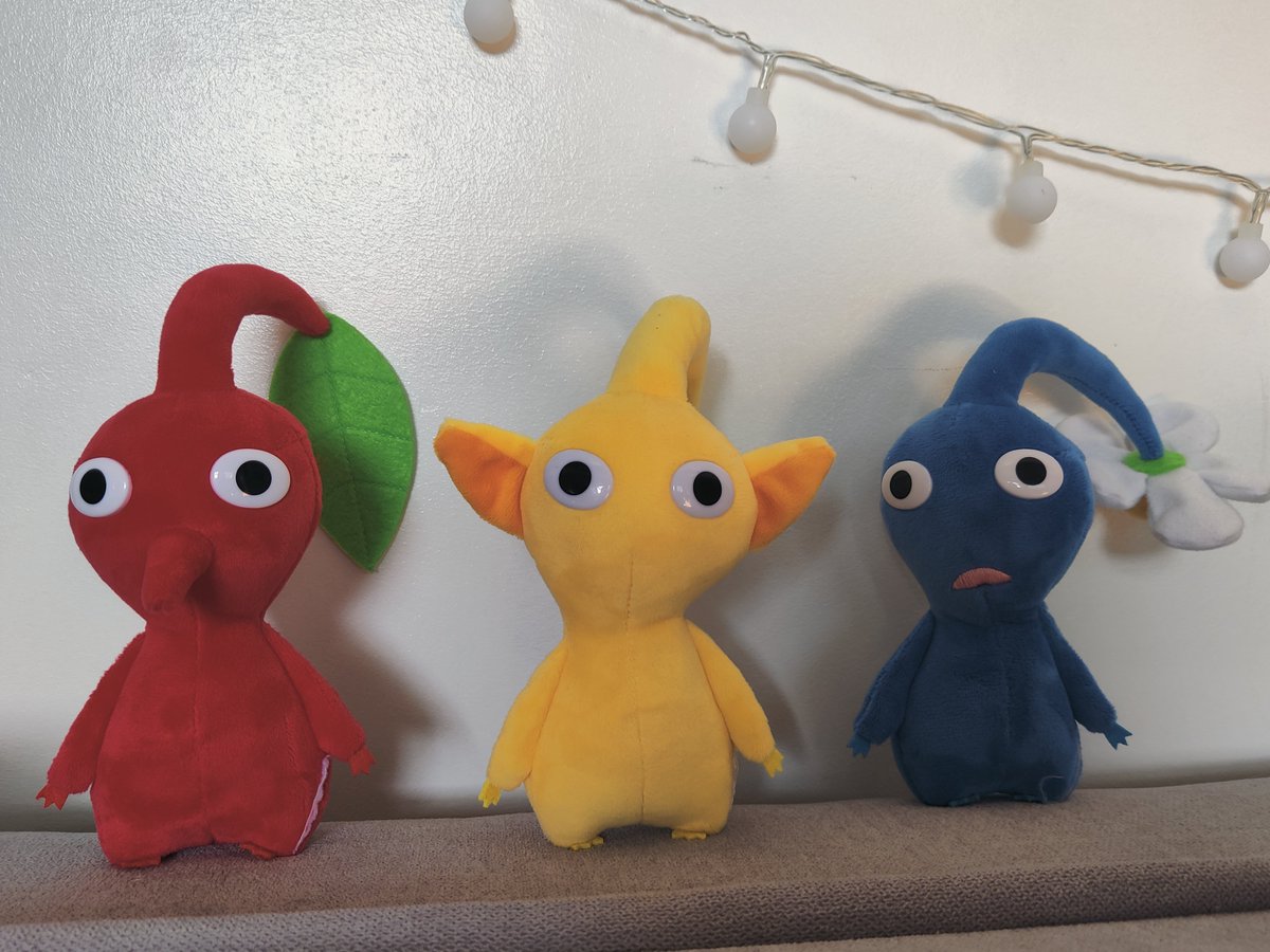 Queenbees63's tweet photo. Me and my children have come too thank everyone for 100 followers 🥹
* wow thank you this is totally radical and epic * we all cheer so much ✌🥹 https://t.co/GfTArqThHe