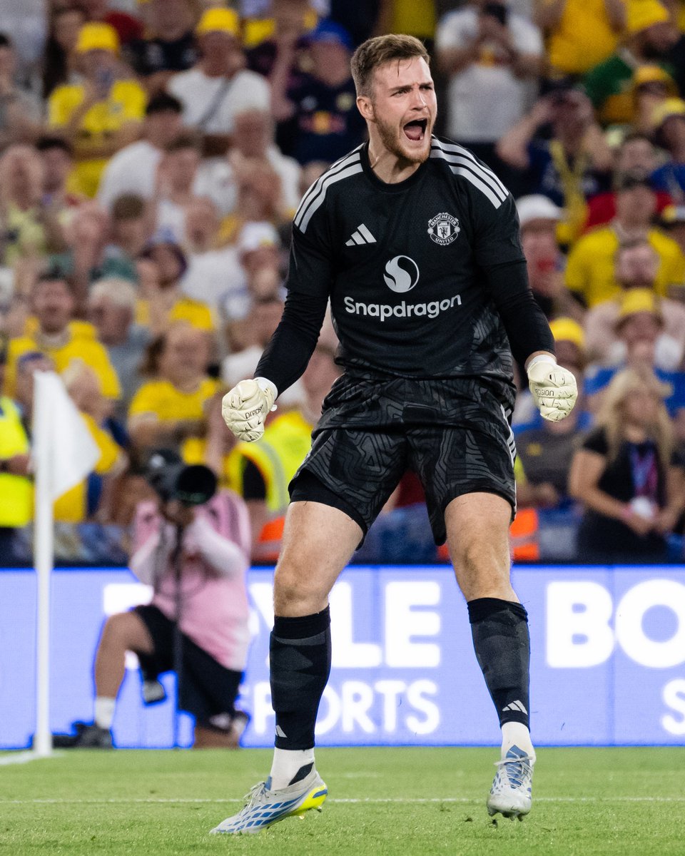 SimplyUtd's tweet photo. 🚨🗣 Dermot Mee on committing to Manchester United, even though he knows his chances will be limited:

"You have to think about every contract you sign, whether it's an insurance contract or a football contract," 

"You just have to weigh up the pros and cons.

"For me, being at Manchester United since 11, it was really HARD to turn down.

"I LOVE the club, I love being here, and I want to help the team to do really well this season.

"It's not deflating. From the outside it seems a lot HARDER than it is.

"I train every day with some of the BEST players in the world, so if anything, that could be harder than stepping into the games and being on the bench and being ready."

[@sistoney67]