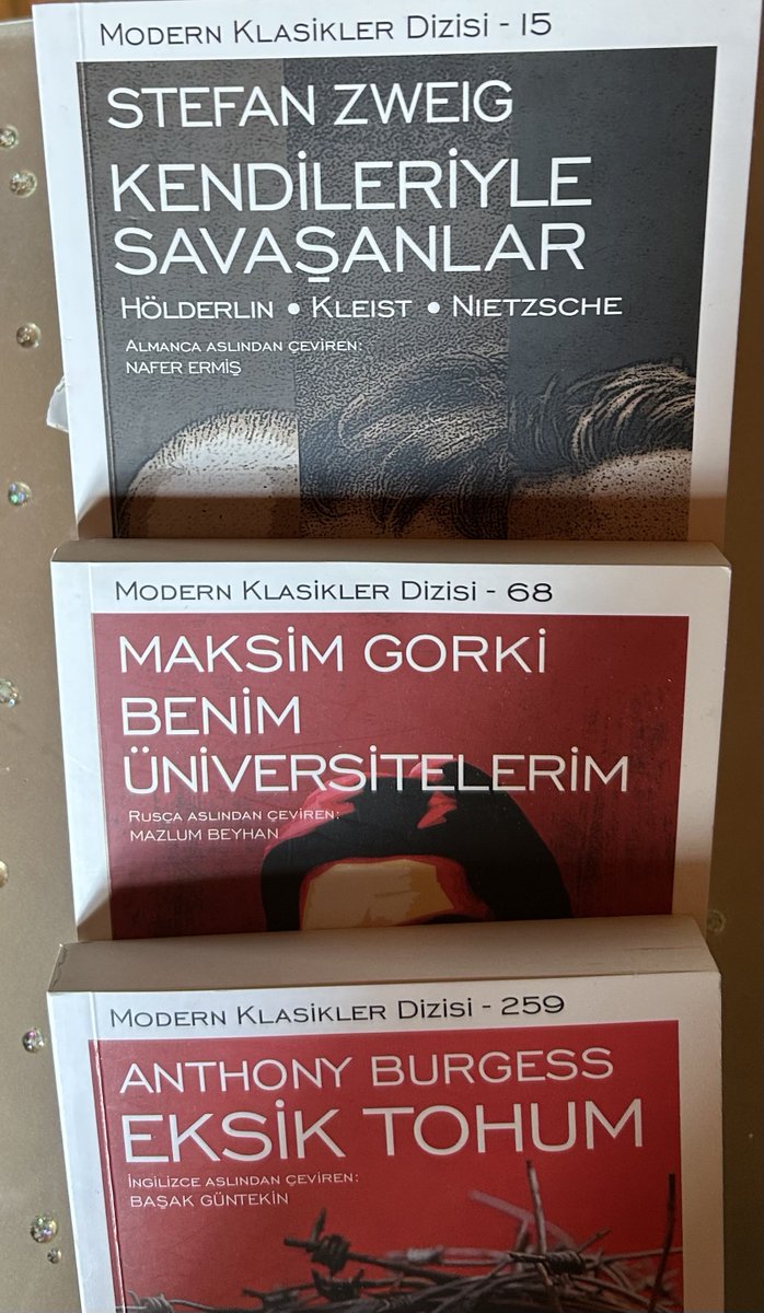 pakizeozcan's tweet photo. Köye geleli (3 ay) okuduklarım. Oysa, daha fazlasını planlamıştım. 
En çok etkilendiğim: Kendileriyle Savaşanlar
/Bostancı Köyü, Eflani https://t.co/ygPhLasRIO