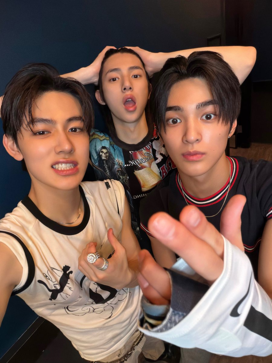 zhaoyufancokr's tweet photo. [260813] #JUHOON, #SEONGHYEON and #KEONHO Instagram Update https://t.co/2Nvy51fww9