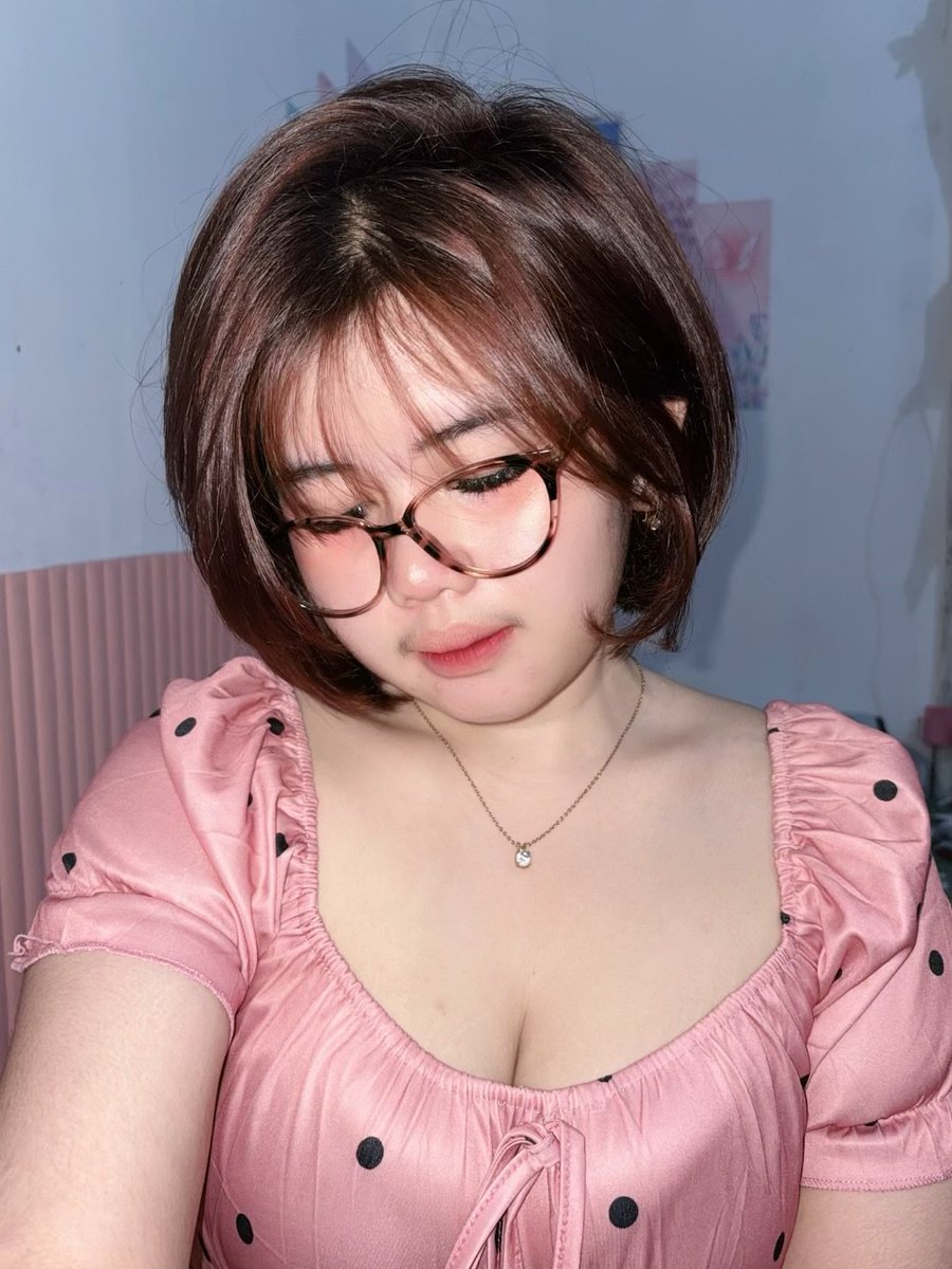 DheaGemoy_'s tweet photo. 🩷🩷🩷

#fyp #fypシ゚viral #viral #tobrut #sexy #hot https://t.co/Q9KgW3DfkZ