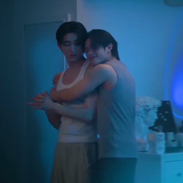 _onmindmine's tweet photo. เอาอะไรมาร้ายคับ สิ่งเดียวที่แดงคือหูแดงค้าบ ❤️❤️

YOU MANIAC TRAILER
 #YouManiacSeries
#WilliamEst https://t.co/AhBax6LRI1