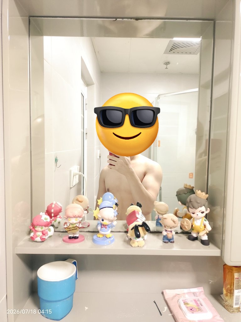 gaofei2002's tweet photo. 玩太嗨了，都忘了发了😜，还是那句话，趁年轻多做愛做的事🤭，
好多小可爱好喜欢😍 https://t.co/ZVuoYSWjeD