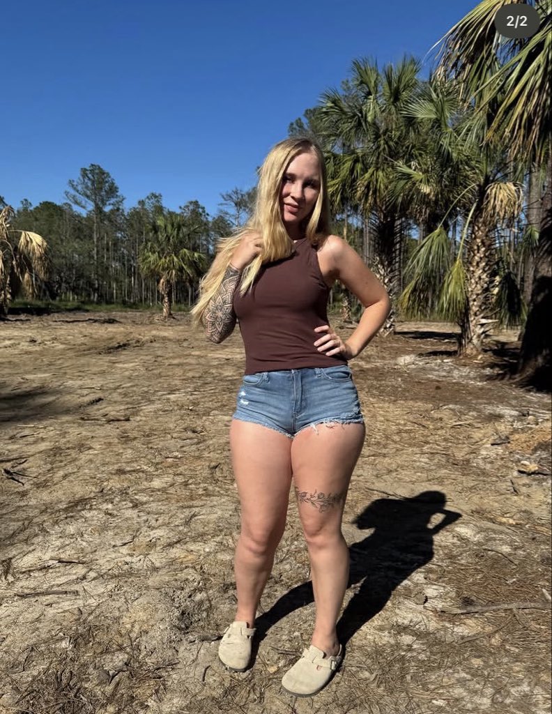 Lanatheone0p's tweet photo. Nature is something no one should take for granted I love hiking I love the sun set  and I definitely love you 🥰 because we are all natural right? lol  that’s if you love me also 🫣🫣 #Dating #SingleMen #DatingLife #SingleAndLooking #LookingForLove #USA #Canada #Toronto https://t.co/Pnh3vxSW70