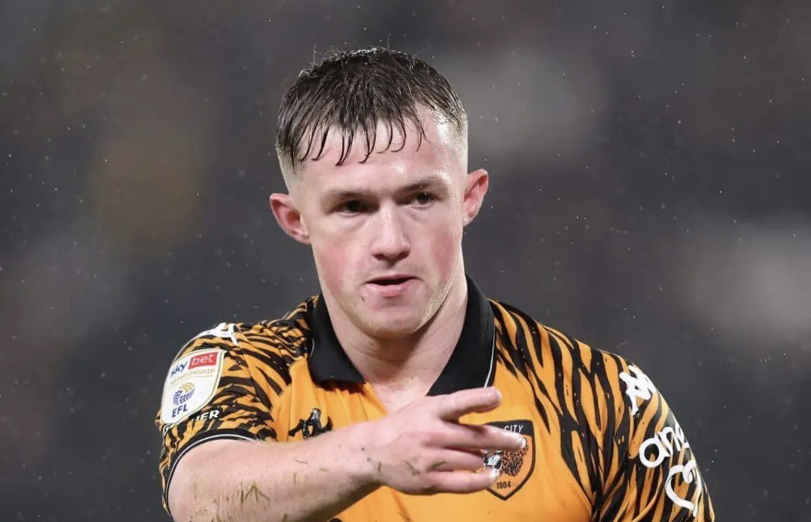 ferni_115's tweet photo. 🚨 Joe Gelhardt expected to complete his transfer to Hull City today. Leeds have agreed to a package around £6.5m. Began medical yesterday, last bits today and then contract signing will follow. @BerenCross ⚪️ https://t.co/fOUvDgbqp0