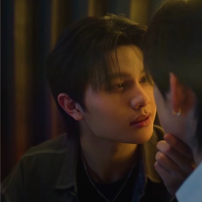 willyest0325's tweet photo. THEYRE CRAVING EACH OTHER SHUT UPP https://t.co/kJcBE86Dkp