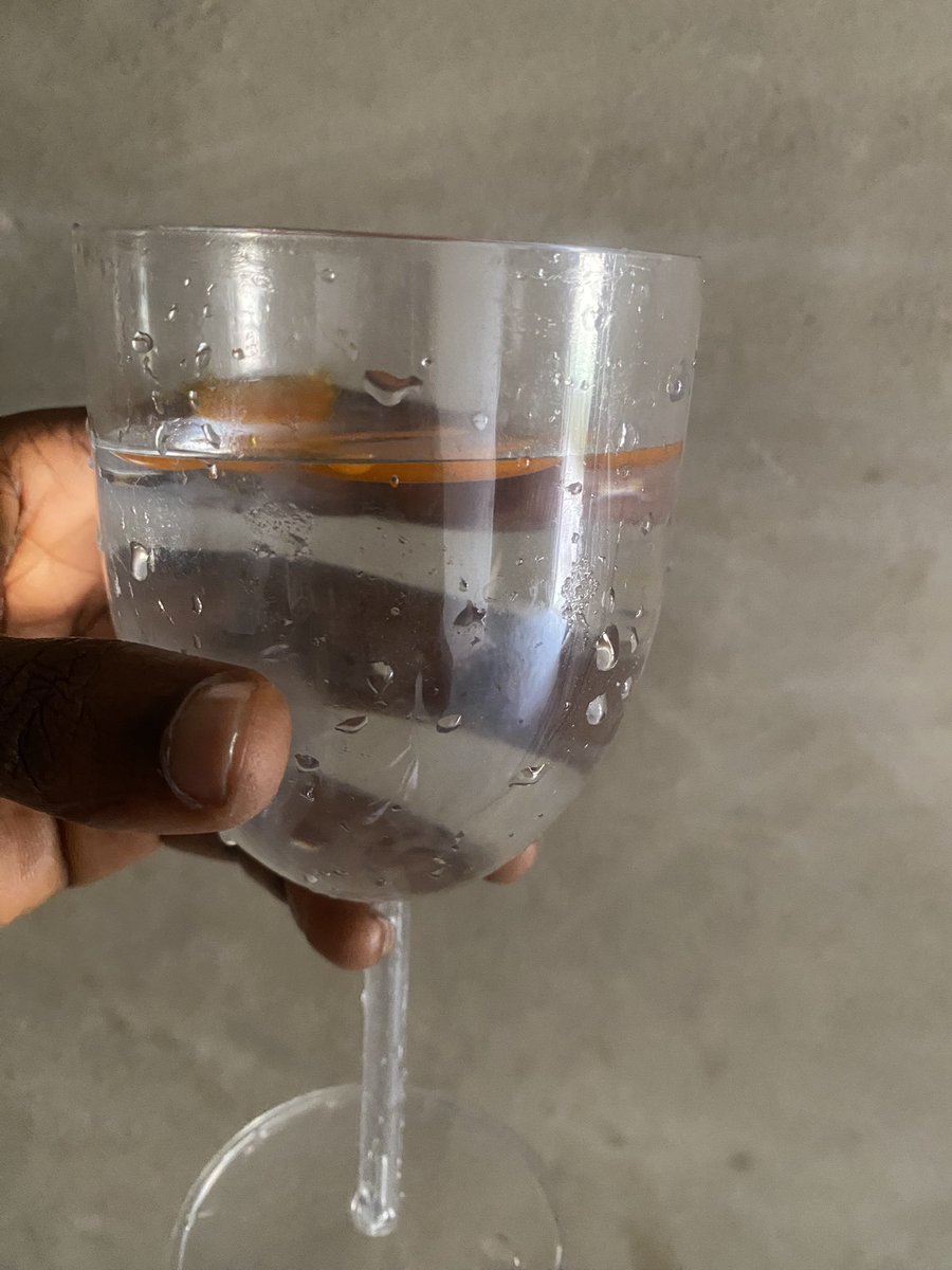 adematinfo's tweet photo. Palm oil water test

If d oil stays on surface of water then it is good but if some of it sink like the pic 3 then it is adulterated.

What do you think about this? https://t.co/jI0g7btvxt