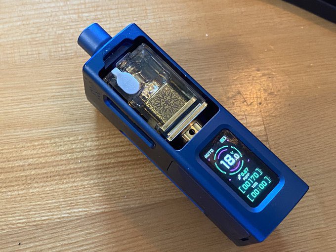 CTHRAG_YASKA's tweet photo. @veepon_official Blue !!!

#dotmod
#dotApollo
#dotModRBAX https://t.co/Dnmtl2uxLr