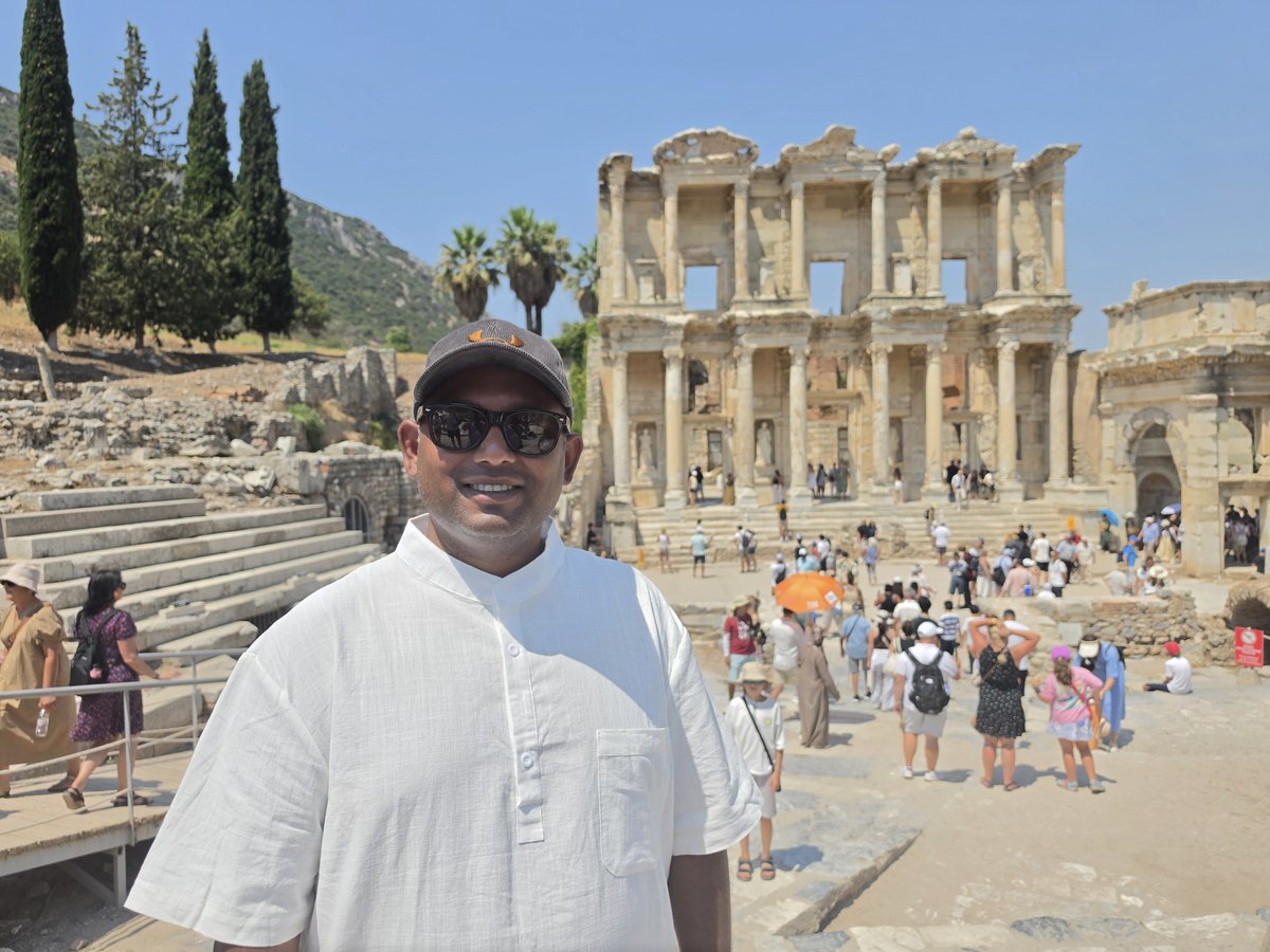 shahead83's tweet photo. Ephesus, Turkey 🇹🇷 https://t.co/yrsGRzMTNF