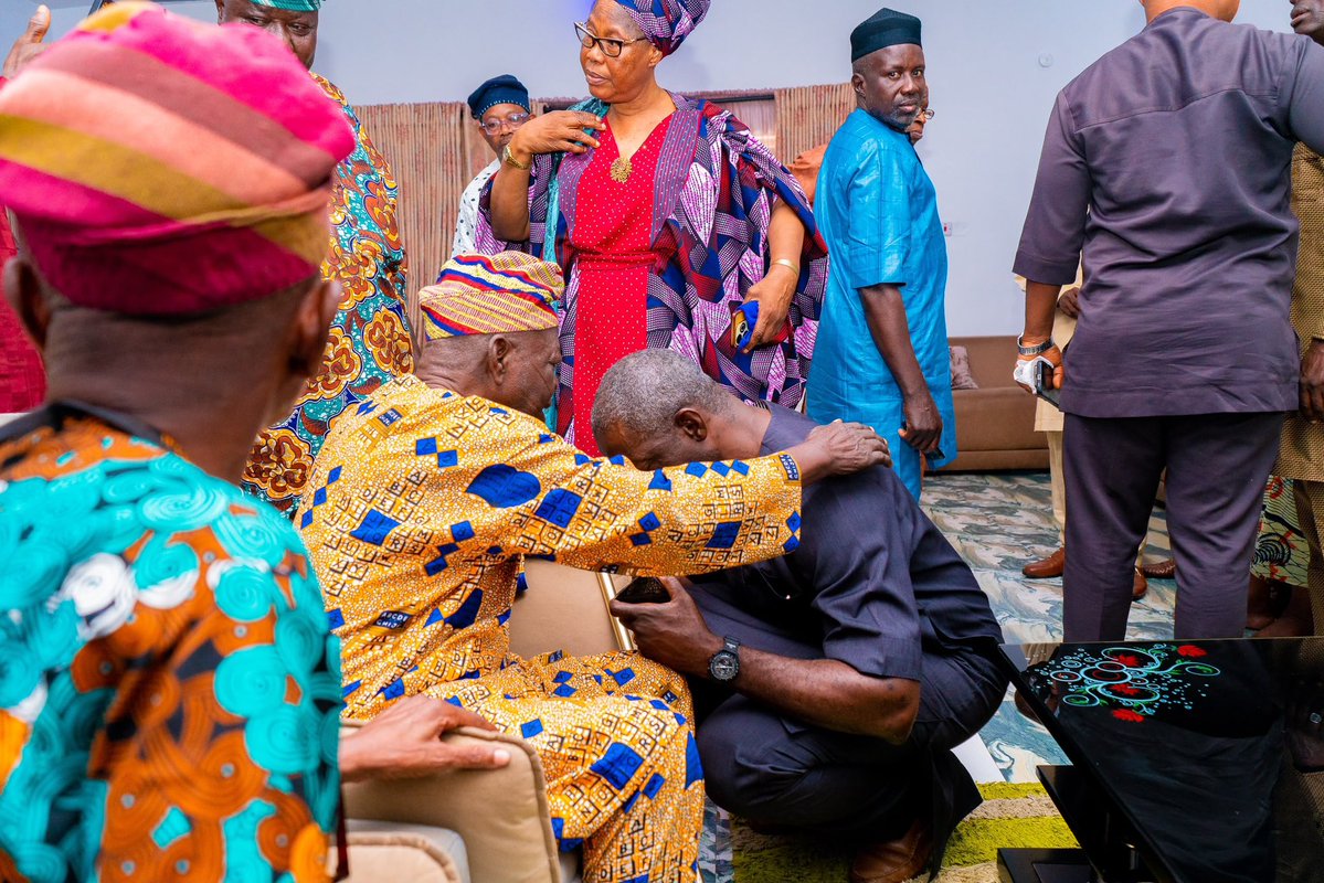 adekanmbi_bimbo's tweet photo. It was a privilege to engage with our traditional and religious leaders, listen to the people, and reaffirm my commitment to a united and inclusive Oyo State.

#BimboAdekanmbi2027 #Omituntun3.0 #APMOyo #EjekiBimboSeyi https://t.co/Wev2YYFqRC