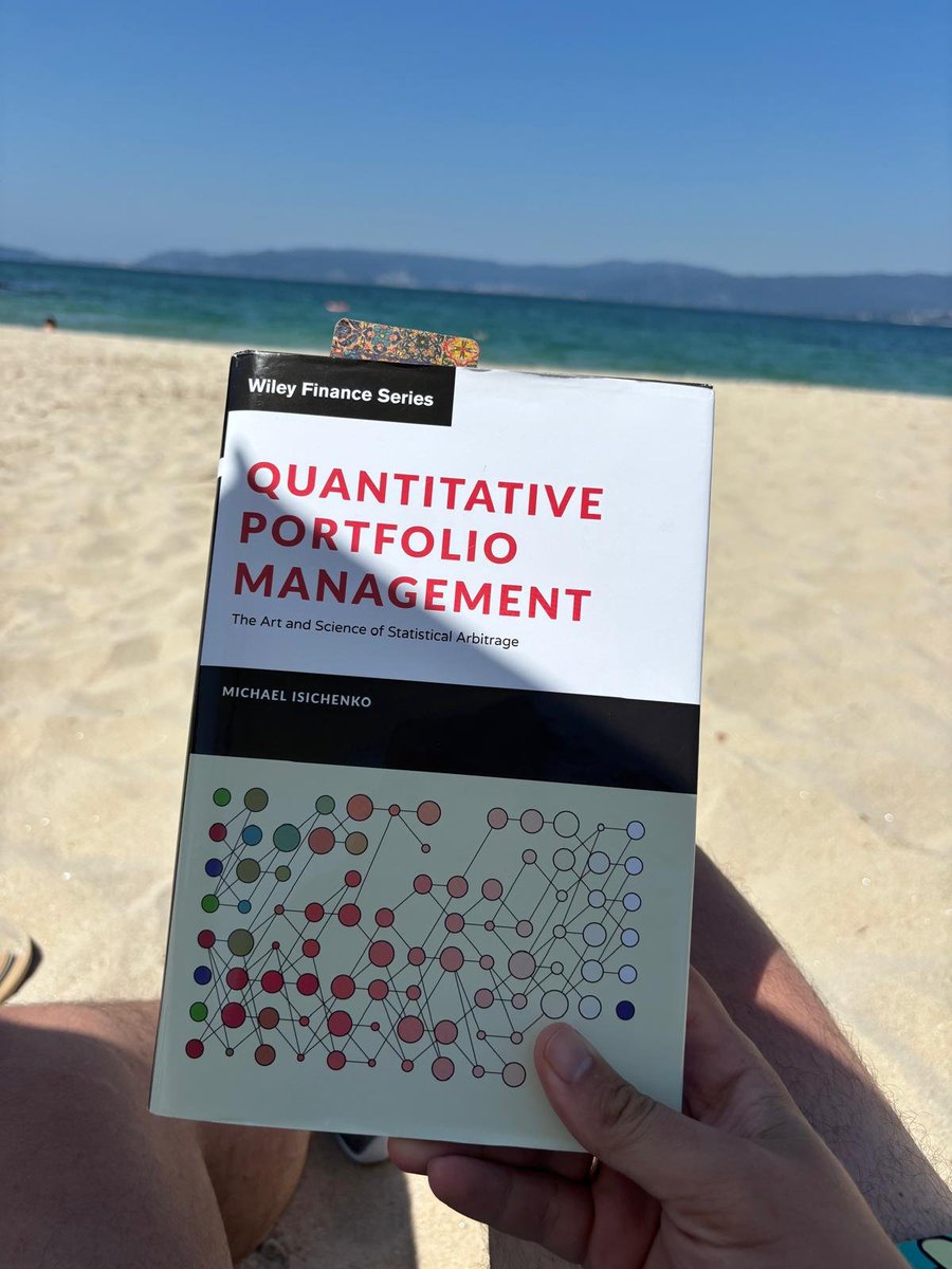 HerrOak's tweet photo. Cheers from the beach. Rec reading by @MarkBestForex https://t.co/AVS8yHUXLz