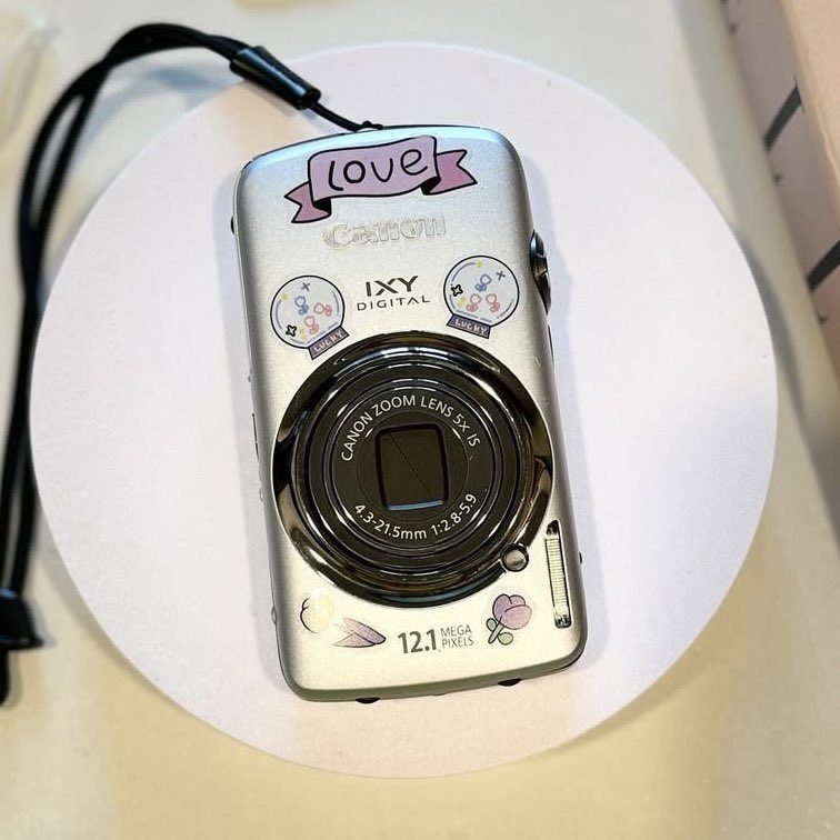 jolyugital's tweet photo. ♡︎Canon ixy 930s รุ่นฮิต รุ่นตามหา
 2,390 บาท 🦙𓈒

#กล้องดิจิตอลมือสอง #กล้องดิจิตอล https://t.co/D9WV2sdViQ