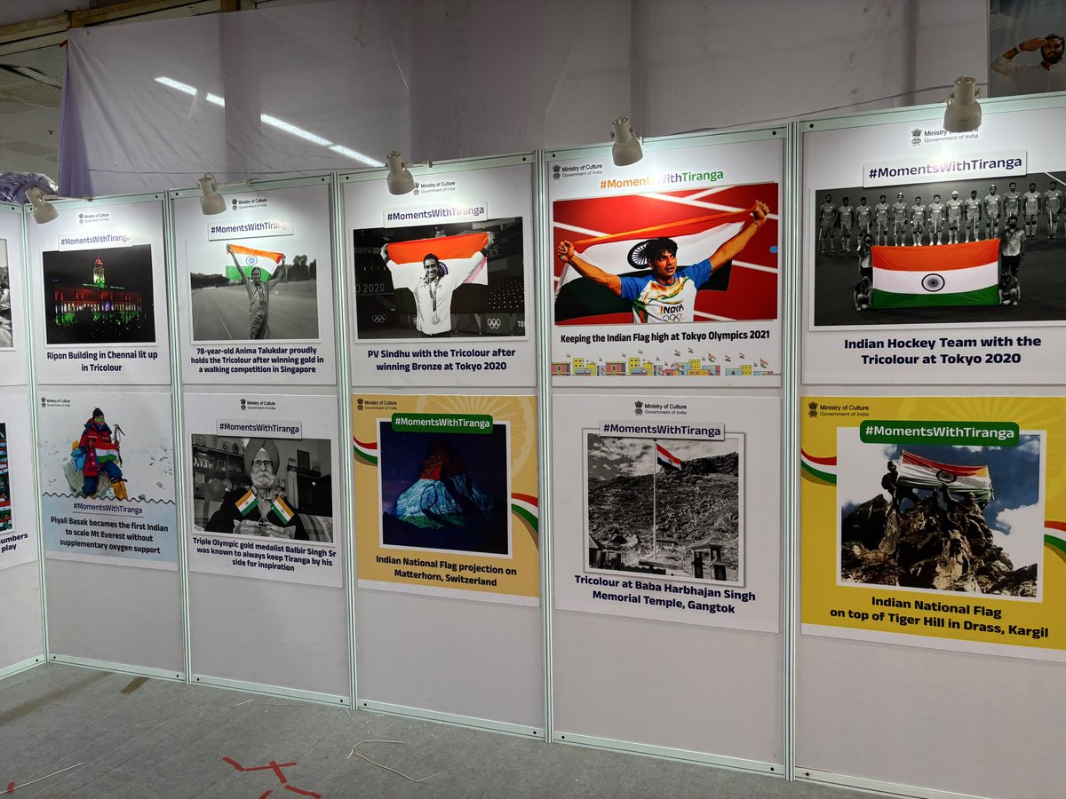 Dtidc_limited's tweet photo. Celebrating the spirit of our nation at the #TirangaExhibition at ISBTKashmereGate 
The exhibition is being visited by thousands of commuters and public from August 9-17, 2026
#HarGharTiranga2026 #DTIDC #VandeMataram150 #SelfiewithTiranga
@CMODelhi @MinOfCultureGoI @TptDeptDelhi https://t.co/F0x1ODd80a