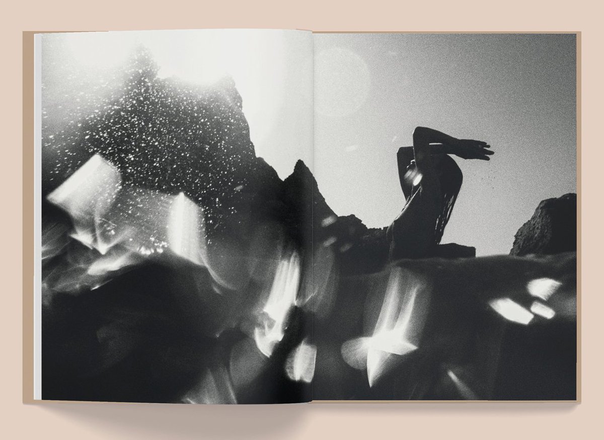 L_imagerie's tweet photo. Kate Bellm — La Selva 
A journey into heat, nature and the unknown. 
89 € - Available at L’imagerie.
-
https://t.co/JiWUXve6BM
-
#katebellm #laselva #photobook #photographybook #photography #artbook #contemporaryphotography #fashionphotography #photobookcollector #bookcollector https://t.co/n7ysZM9SyN