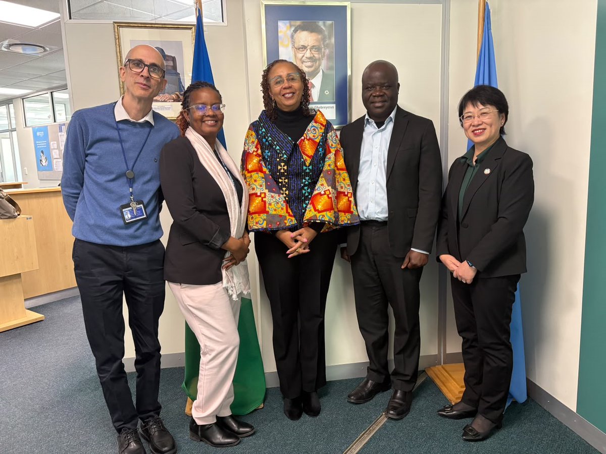 UNAIDS_ESA's tweet photo. Strong partnerships remain central to sustaining Namibia’s HIV response!

@anneshongwe and @ZhouKai_2000 met with OIC UN Resident Coordinator’s Office in Namibia to discuss UN coordination, HIV sustainability, health-system resilience and continued support for communities👏🏿🇳🇦 https://t.co/mLzwtQBC06