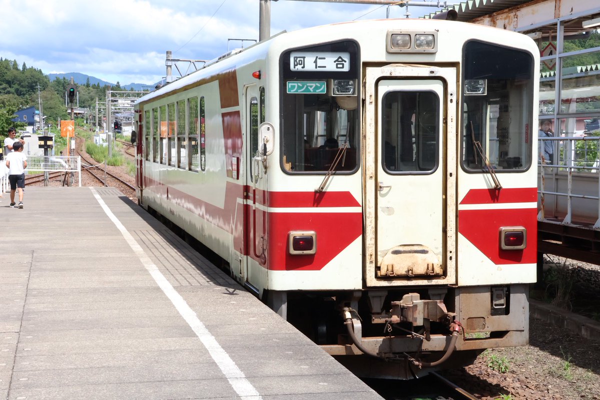 MARO__0621's tweet photo. 秋田内陸循環鉄道秋田内陸線
たまたま来た試運転と割と少ない阿仁合行きを撮りました！角館駅です。
この試運転ってレアなのですかね？ https://t.co/yizZcYIDzB