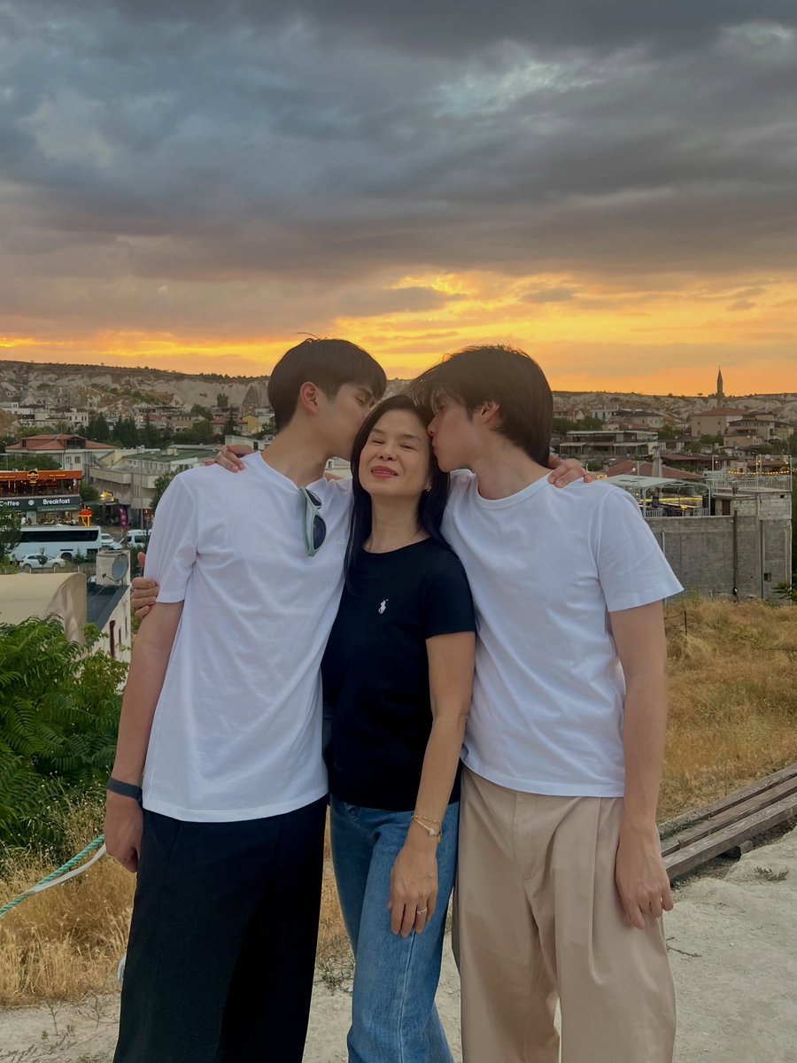 Sasiwimolsb's tweet photo. น่ารักมากๆๆๆ  🫶🫶🫶

IG UPDATE : peakpeemapol
👇

https://t.co/aF0dABRJiB

@peakpeemapol  🐰

#peakpeemapol #พีคภีมพล https://t.co/aclChquz0E