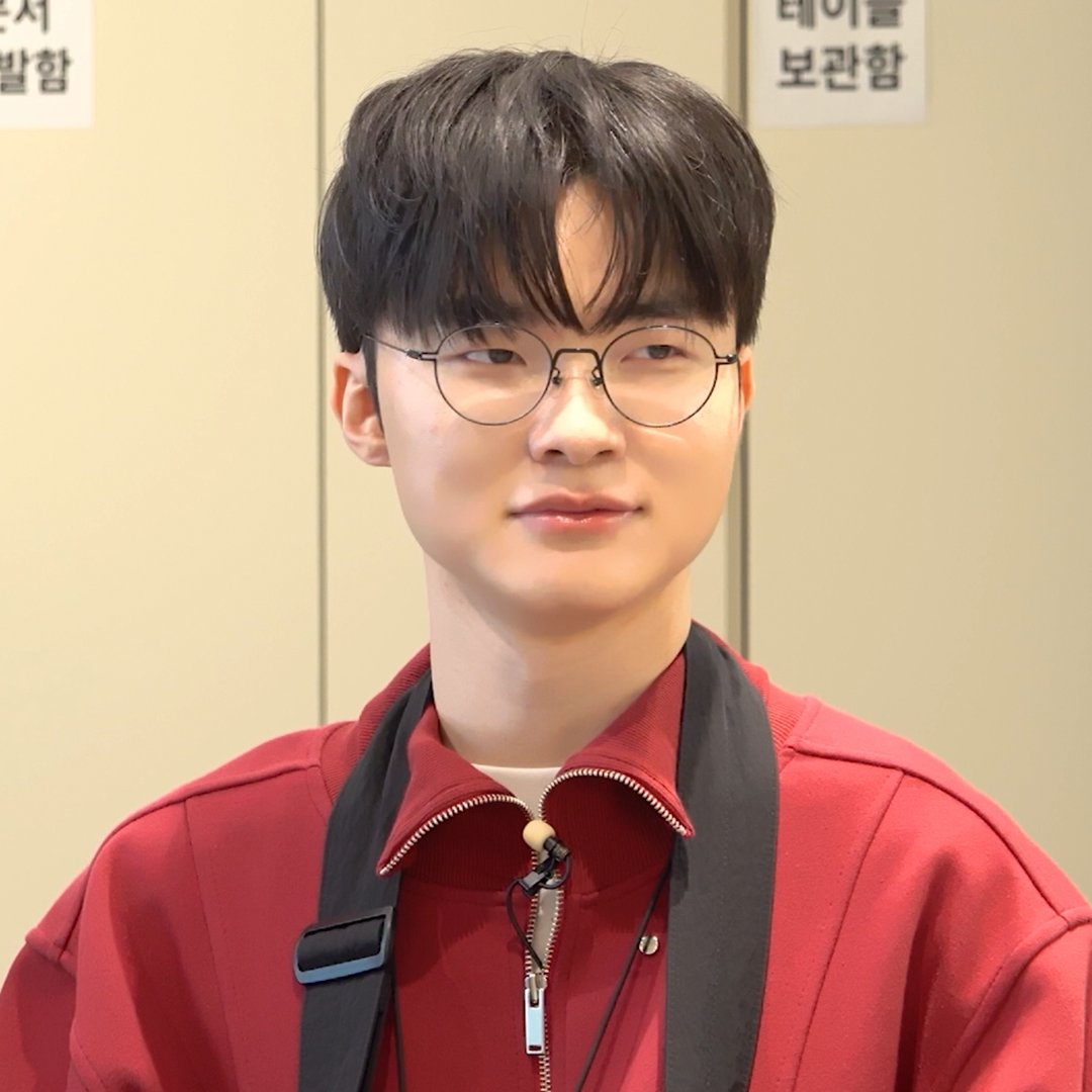 lol_soo9's tweet photo. 우리혁 사진 왤케 커여움 ㅋㅋ컼ㅋㅋㅋㅋ https://t.co/UcHBrPdKph