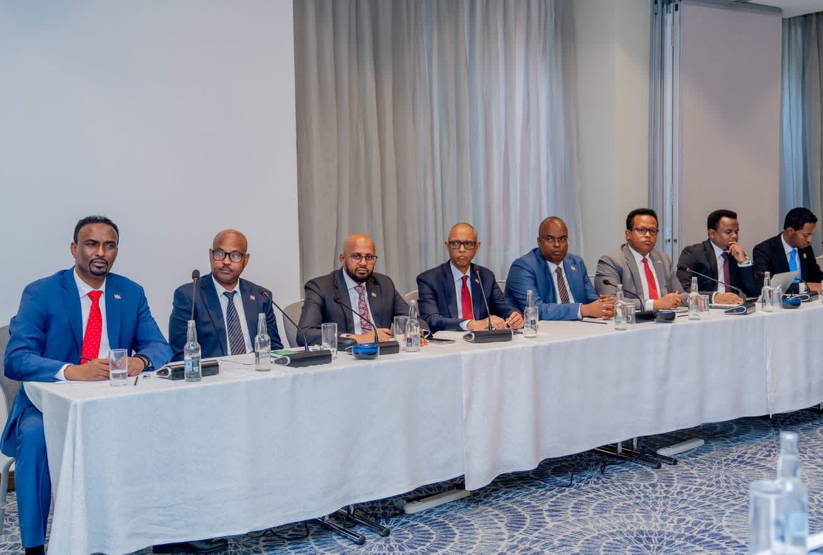 COSEidleh's tweet photo. H.E. President @AbdirahmanIrro’s engagement with representatives of the International Community in Nairobi underscored Somaliland’s unwavering commitment to peace, democratic governance, and principled international partnerships, grounded in mutual respect, shared interests, and tangible outcomes.
