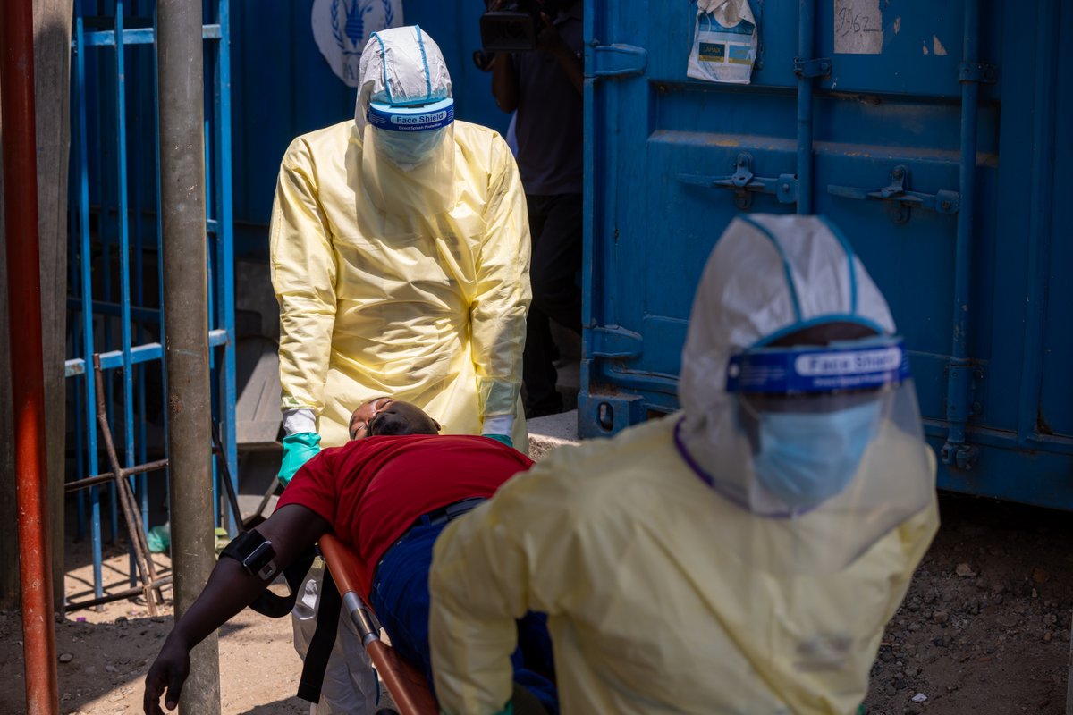 IOMBurundi's tweet photo. From August 11-12, @msp_burundi tested @BurundiGov's response capacity against #Ebola through a simulation exercise (#SIMEX) at the Gatumba PoE.
Objective: strengthen detection, coordination & rapid response to prevent the importation of cross-border epidemic-prone diseases. https://t.co/tfgm5D0brY