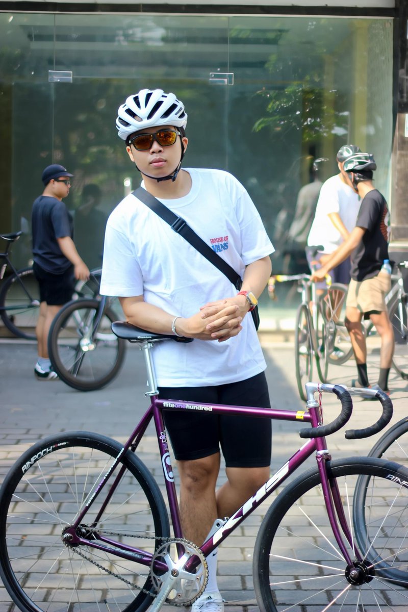 japuraku's tweet photo. Fixie gear never die https://t.co/3JnqqrqecH