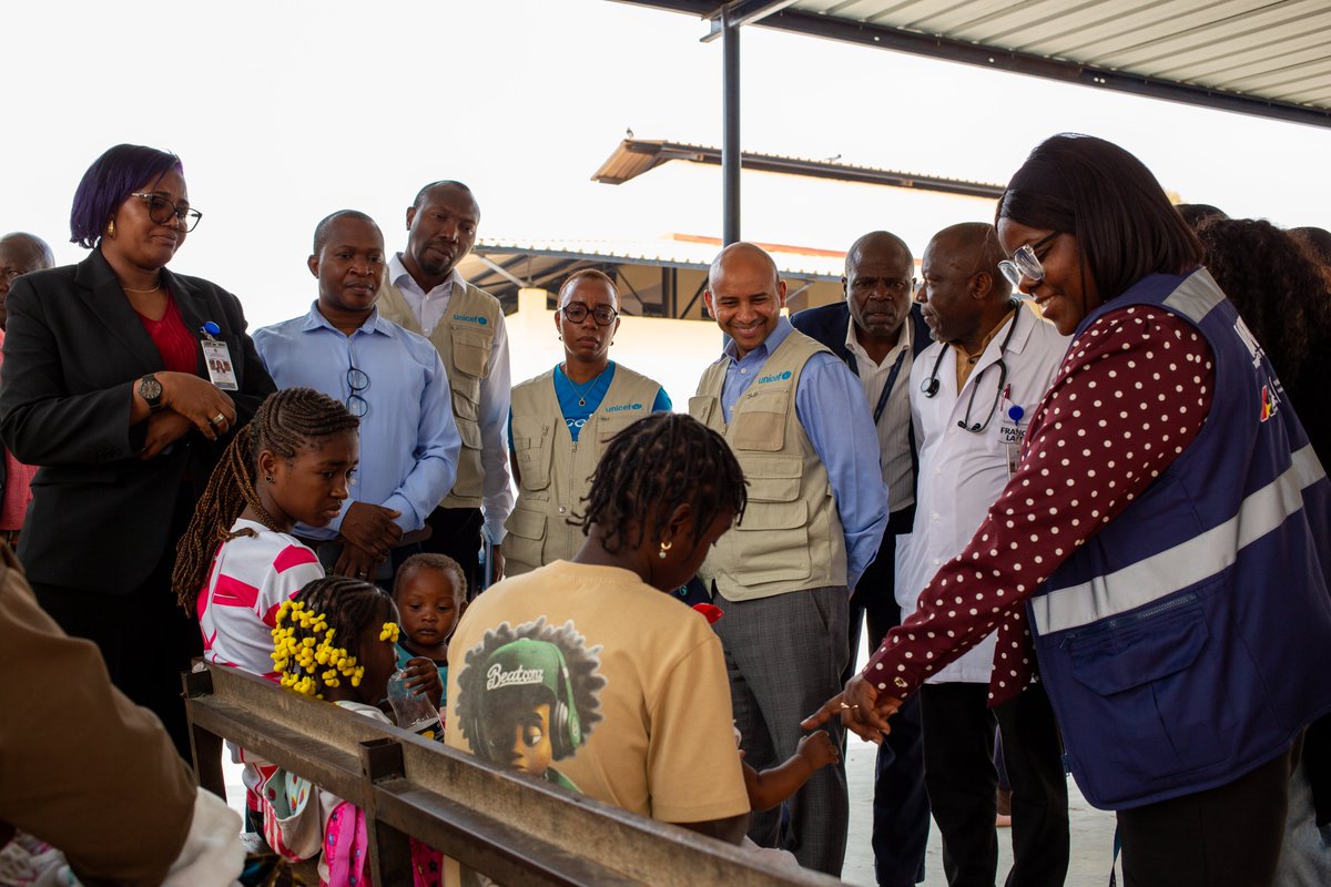 UNICEFAngola's tweet photo. No child should be left behind.

In Viana, Dr. Ephrem Tekle Lemango, UNICEF Associate Director of Immunization, witnessed the dedication of health workers bringing vaccines and essential services closer to children and families across Angola.

#VaccinesForAll #ChildHealth https://t.co/QnCNYOwqpY