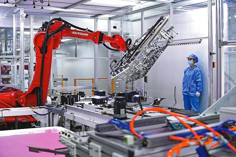 Meihao_Chuzhou's tweet photo. Meet Chuzhou: A City on the Move
EP.03 A City Built for Smart Manufacturing
Robots, smart factories, new energy, intelligent connected vehicles and advanced equipment…
In Chuzhou, traditional manufacturing is being upgraded while emerging industries continue to grow, shaping a smart manufacturing city built for the future.
During the 14th Five-Year Plan period, four industries in Chuzhou—including high-end equipment manufacturing, advanced photovoltaics and new energy storage, intelligent connected new-energy vehicles, and green food processing—each recorded an annual output value of more than 100 billion yuan.
#CharmingChuzhou #醉美滁州 #DiscoverChuzhou #ProsperousChina