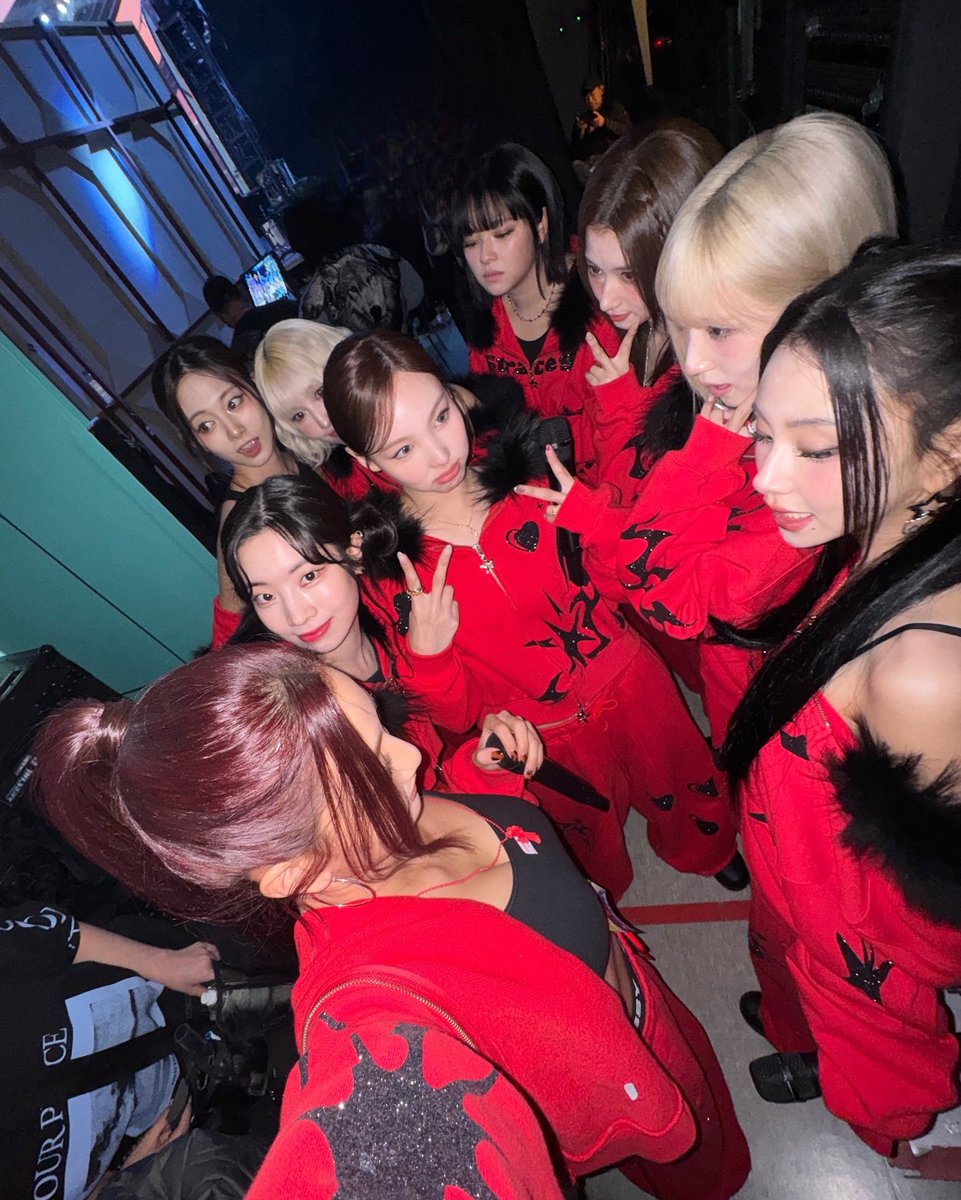 twicepopbase's tweet photo. CHAEYOUNG:

“And above all, I want to let you know that TWICE activities will continue without any changes. I believe the reason I’ve been able to receive so much love like this is because of the time I spent promoting as TWICE, which is my foundation.” 🥹 https://t.co/FdxamBqy7I