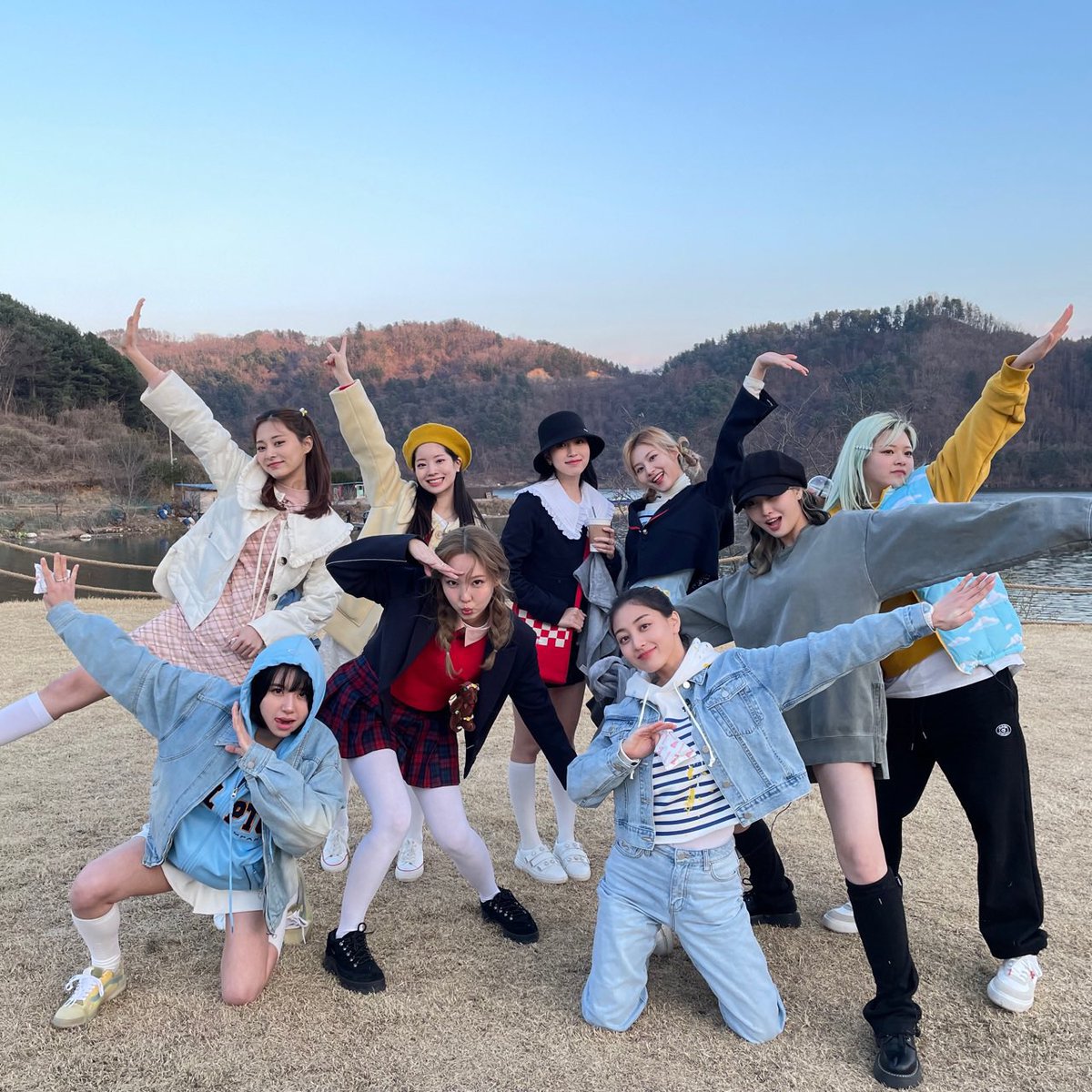 twicepopbase's tweet photo. CHAEYOUNG:

“And above all, I want to let you know that TWICE activities will continue without any changes. I believe the reason I’ve been able to receive so much love like this is because of the time I spent promoting as TWICE, which is my foundation.” 🥹 https://t.co/FdxamBqy7I