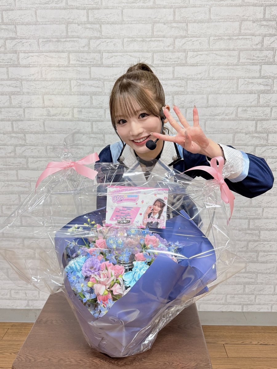 nmb48_official's tweet photo. 💐#NMB48 劇場公演 400回出演💐
               ◤ #坂田心咲  ◢

本日の #天使のユートピア公演 で、劇場出演回数が400回を迎えました。
おめでとうございます！！
 
今後とも熱いご声援お願いします💫 https://t.co/TqI7ghXiXY