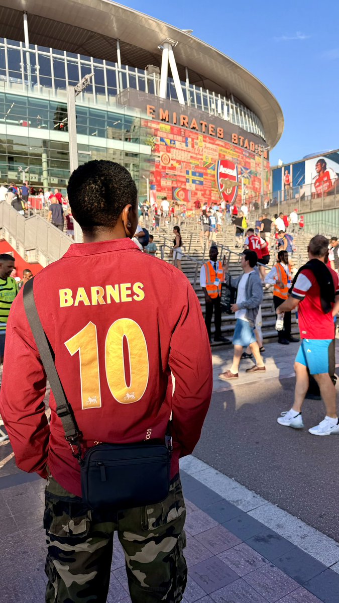 barnesafc's tweet photo. One for the archives.. https://t.co/6fC6Xo13PK