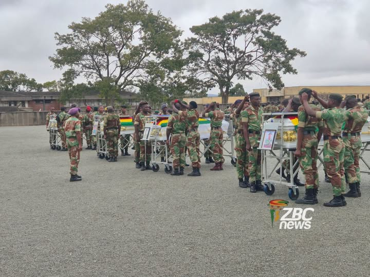 SimangalisoDub5's tweet photo. The Zimbabwe National Army (ZNA) has held a solemn funeral parade at 3 Infantry Brigade in Mutare to honour four officers tragically killed in a highway crash along the Harare-Mutare Highway. Our thoughts are with their families and colleagues #ZNA #Zimbabwe #Zimbabwe #ZNA https://t.co/H78MC6upFa